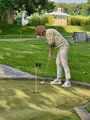 Sommerfest 2026 Mitarbeiterin beim Putten
