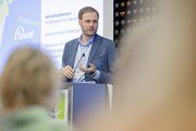Andreas Weber, Geschäftsführer faw gGmbH Foto von Andreas Weber, Geschäftsführer faw gGmbH, während seiner Rede.