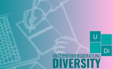 Grafik: Auf lila-grünem Hintergrund sind zwei Hände, eine schreibt etwas. Daneben steht Unternehmensberatung Diversity.