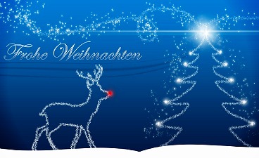 illustrierte Weihnachtskarte blau mit Rentier und Baum