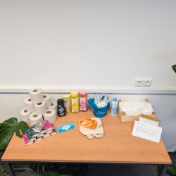 Sanitärstation Beispielbild: Sanitärstation für die Teilnehmenden