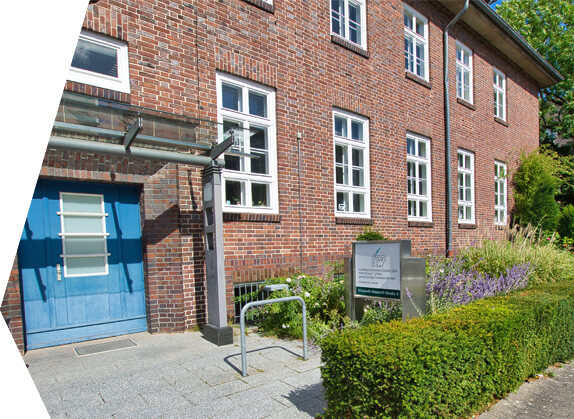 Das Gebäude der FAW Akademie Lübeck in der Elisabeth-Haseloff-Straße