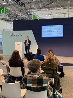 Das Publikum beim Fachvortrag von Ulrike Weber zum Thema TQ (didacta 2026)